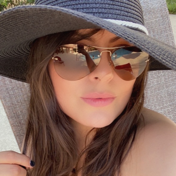 Meet your Posher, Jazmindurantx - Picture 4 of 4